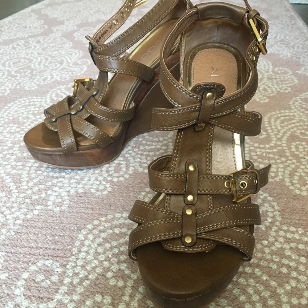 Aldo wedge sandals